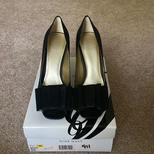 Nine West satin dress shoes